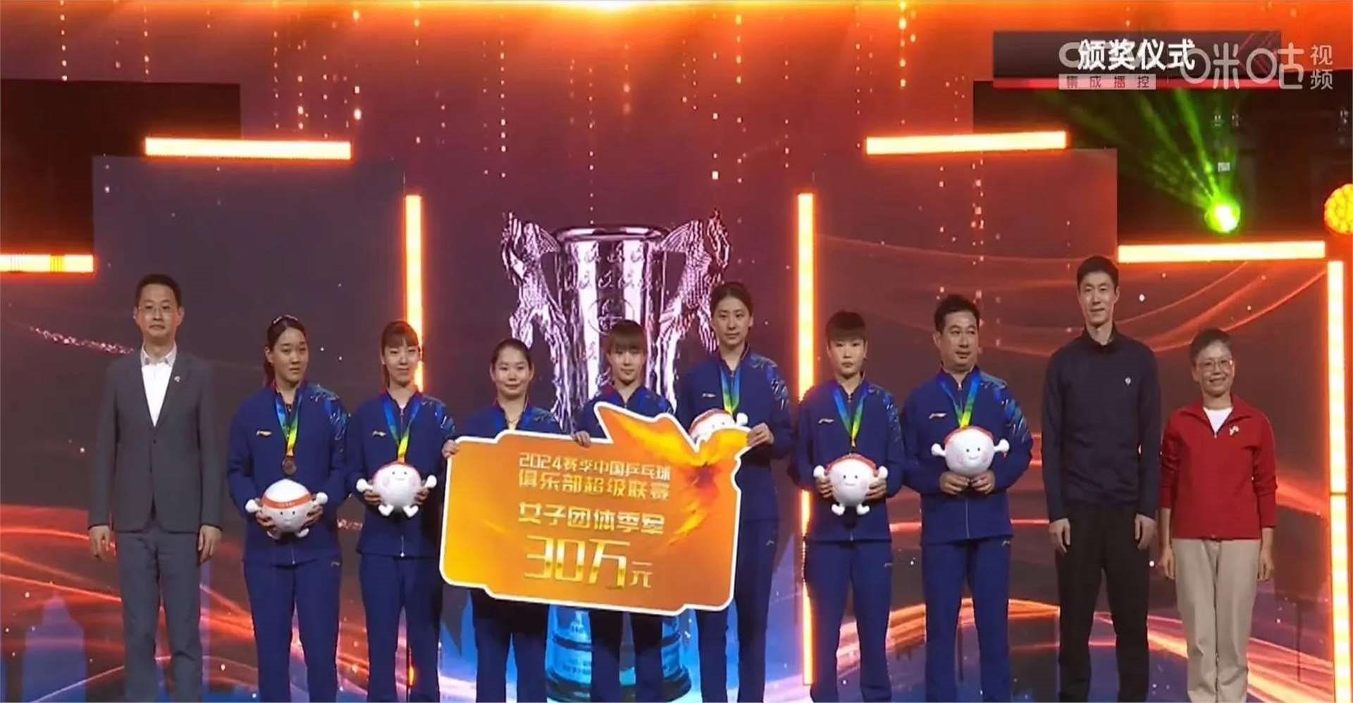 老妇人队内竞争激烈，全队士气高昂备战联赛的简单介绍