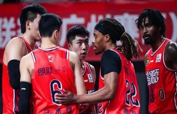 包含双队新援的发挥或将左右比赛节奏的词条