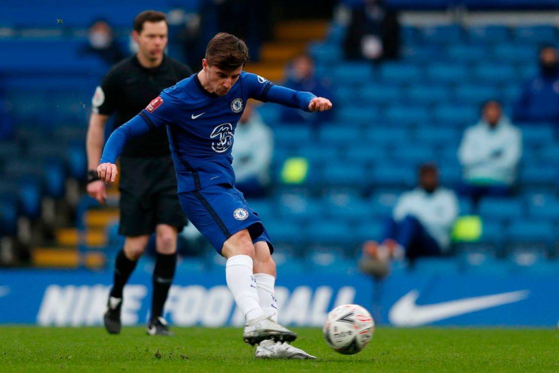 aoa体育课程-切尔西租借德阿拉西亚球员卡尔姆-哈德森-奥多伊(阿扎尔传射建功,切尔西41完胜阿森纳封王欧联杯)