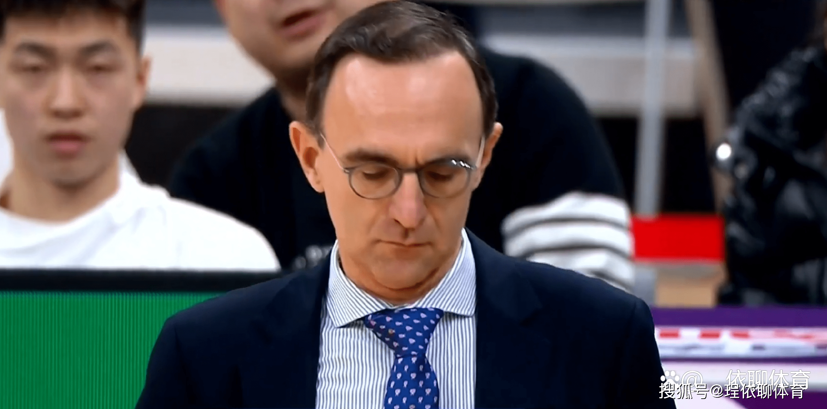 aoa体育新闻-华尔福德客场迎战，艰难战胜对手