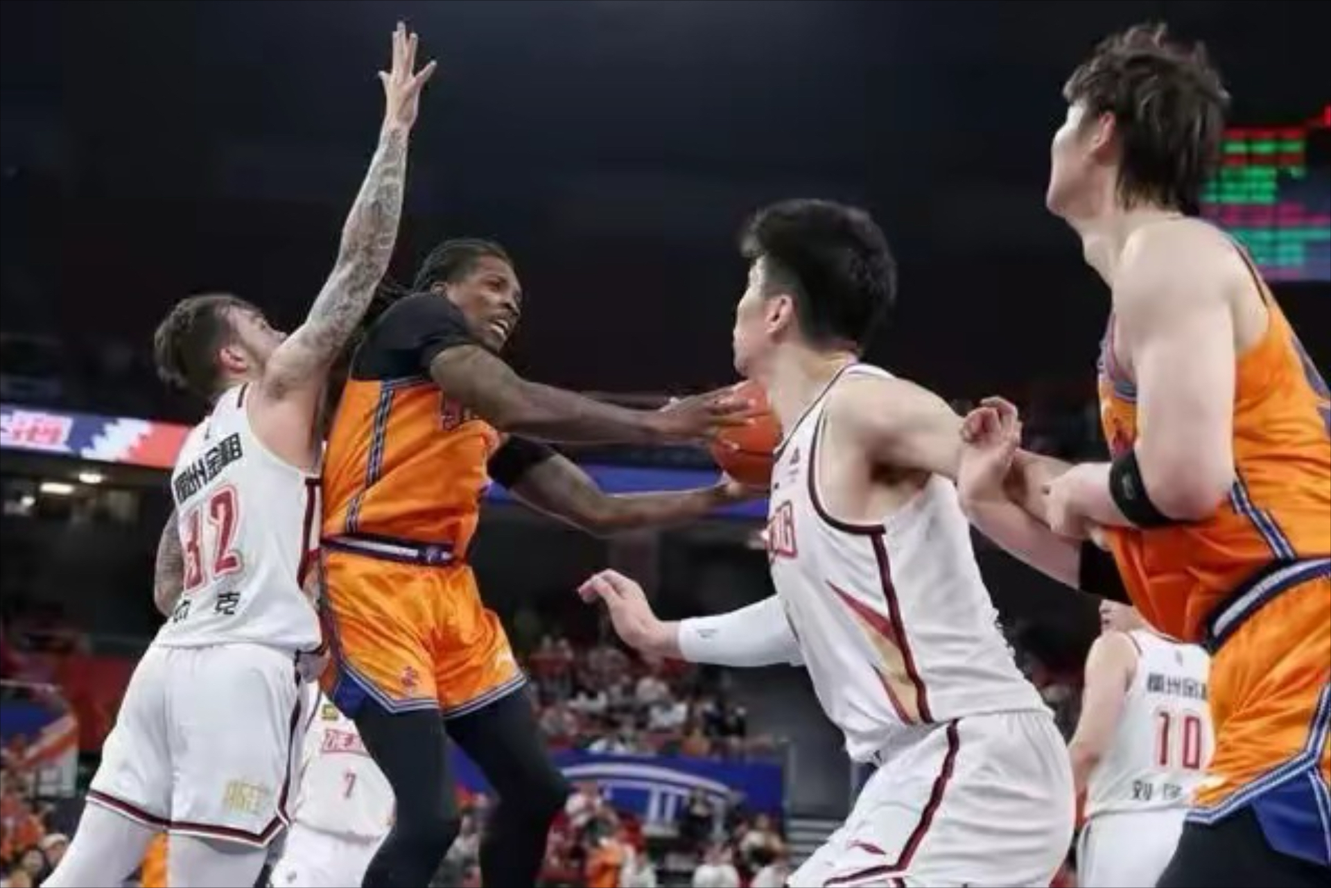 aoa体育娱乐-浙江队成为本场最大亮点，CBA季后赛瞬间破防，逆转