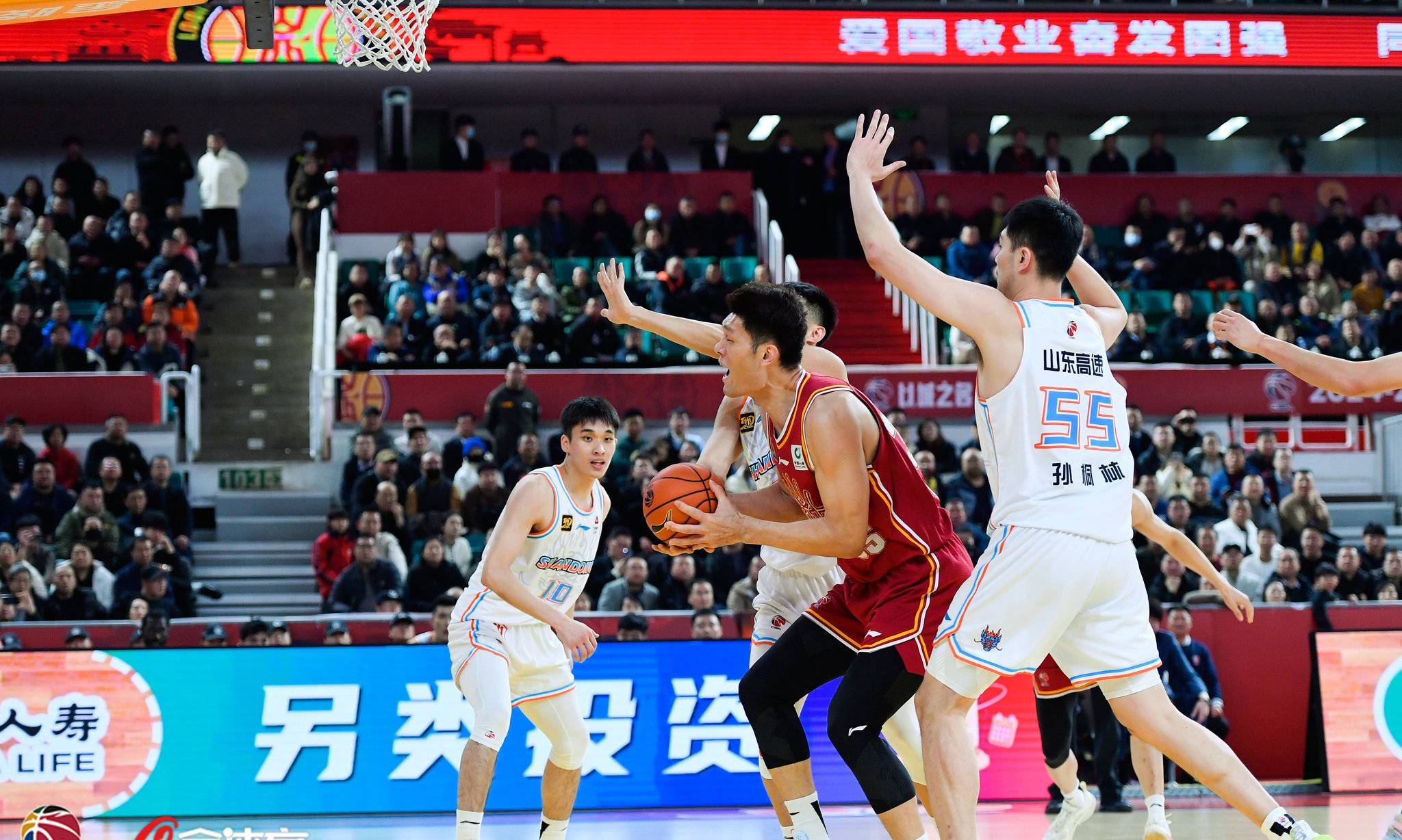 浙江队成为本场最大亮点,CBA季后赛瞬间破防,逆转 浙江队成为本场最大亮点,CBA季后赛瞬间破防,逆转