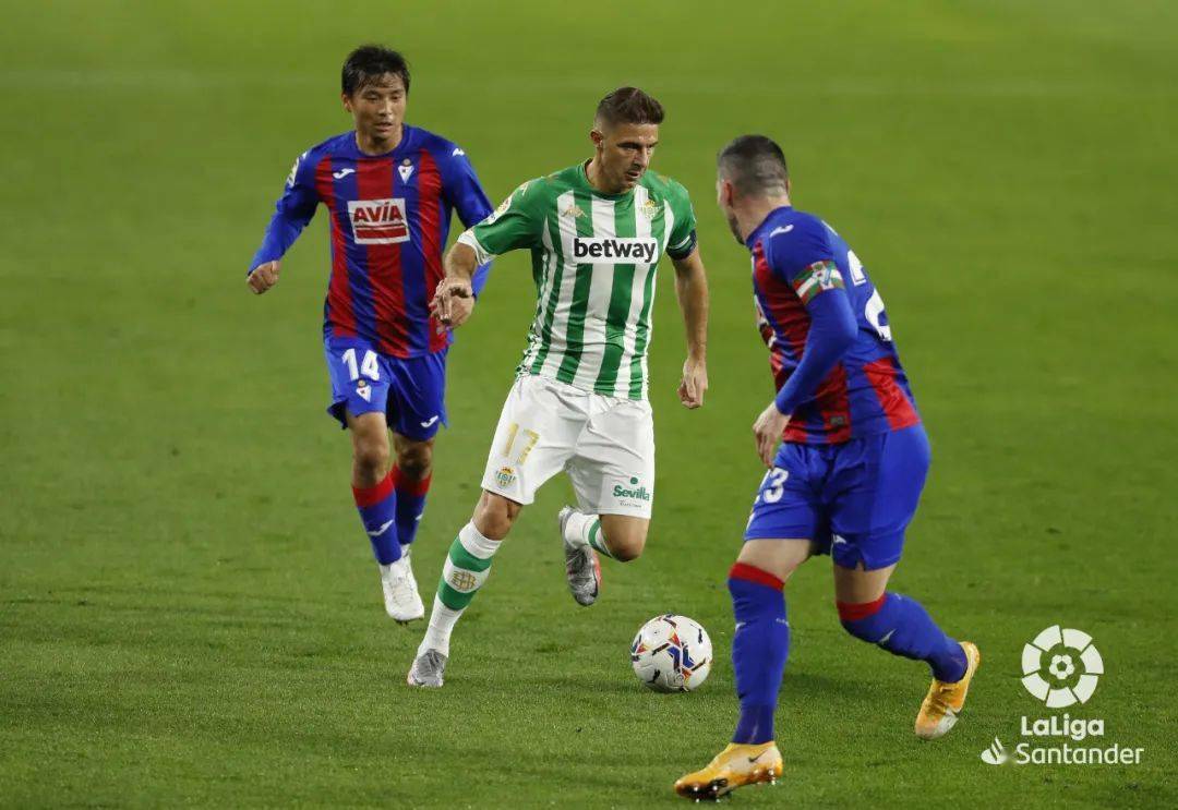 aoa体育馆-包含格兰纳达对决埃瓦尔双方实力势均力敌的词条