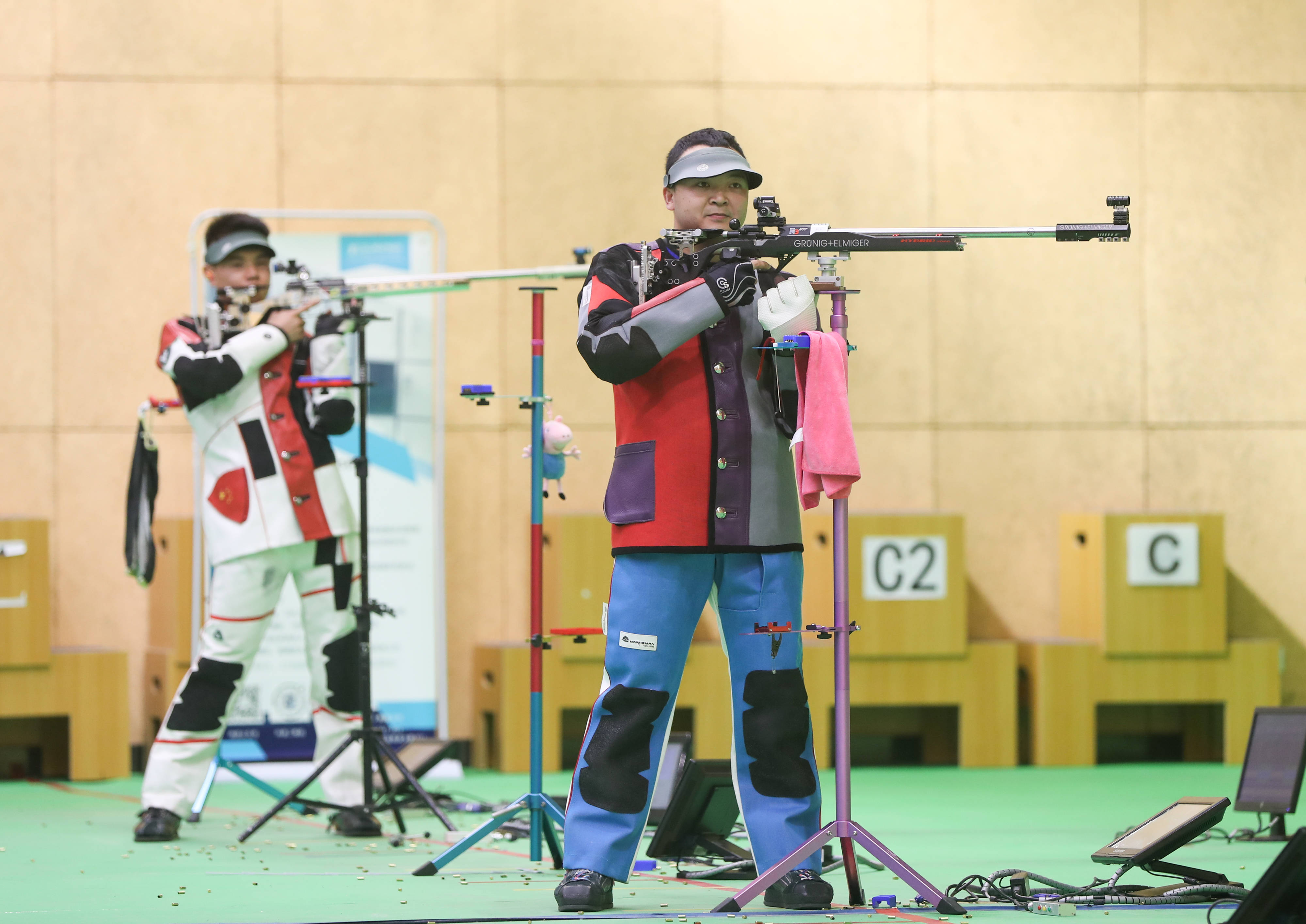aoa体育直播-斯洛伐克选手夺得男子射击比赛冠军