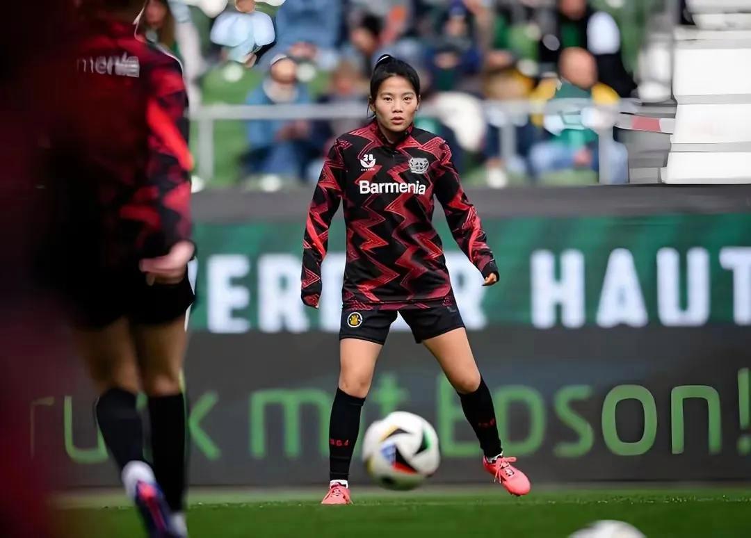 女足明星球员展现实力,让人惊艳 女足明星球员展现实力,让人惊艳