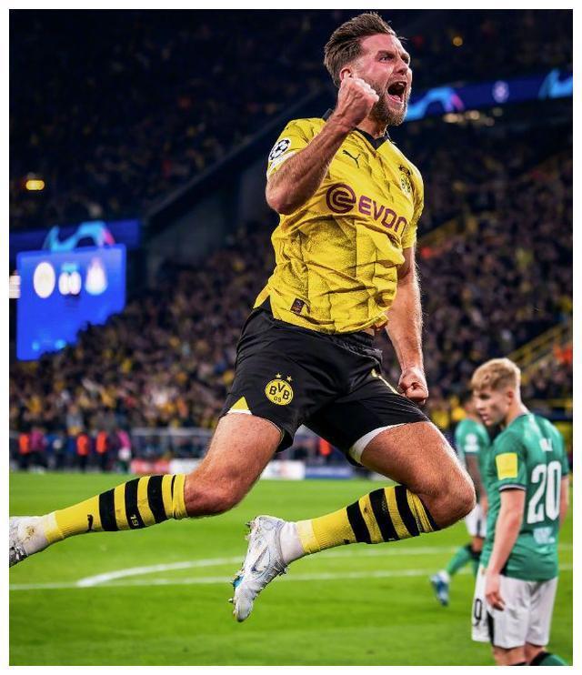 aoa体育培训-多特蒙德险胜，比分僵持直到最后一刻的简单介绍