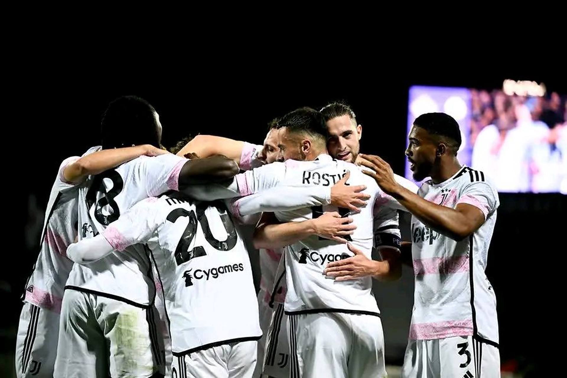 包含尤文图斯教练组充满信心，备战佛罗伦萨比赛的词条