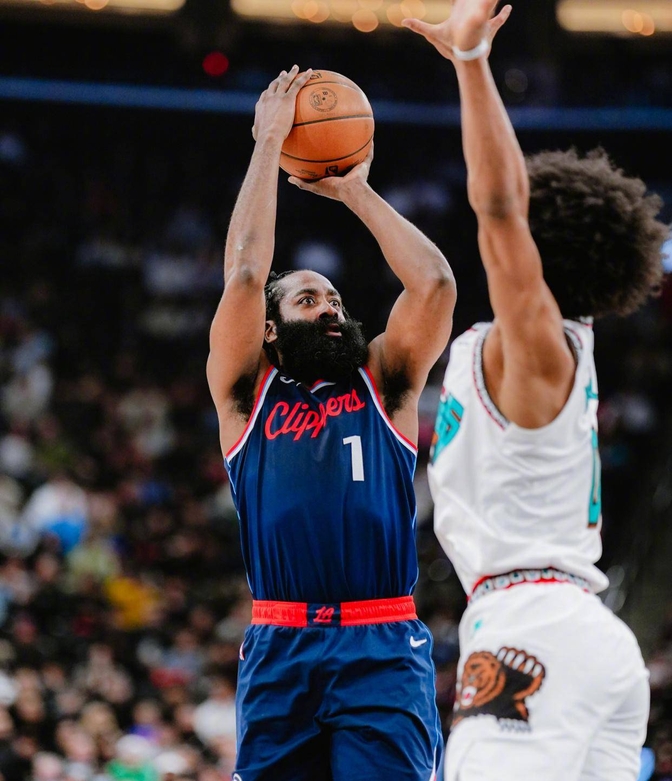 快船逆袭夺胜，灰熊未能守住领先优势