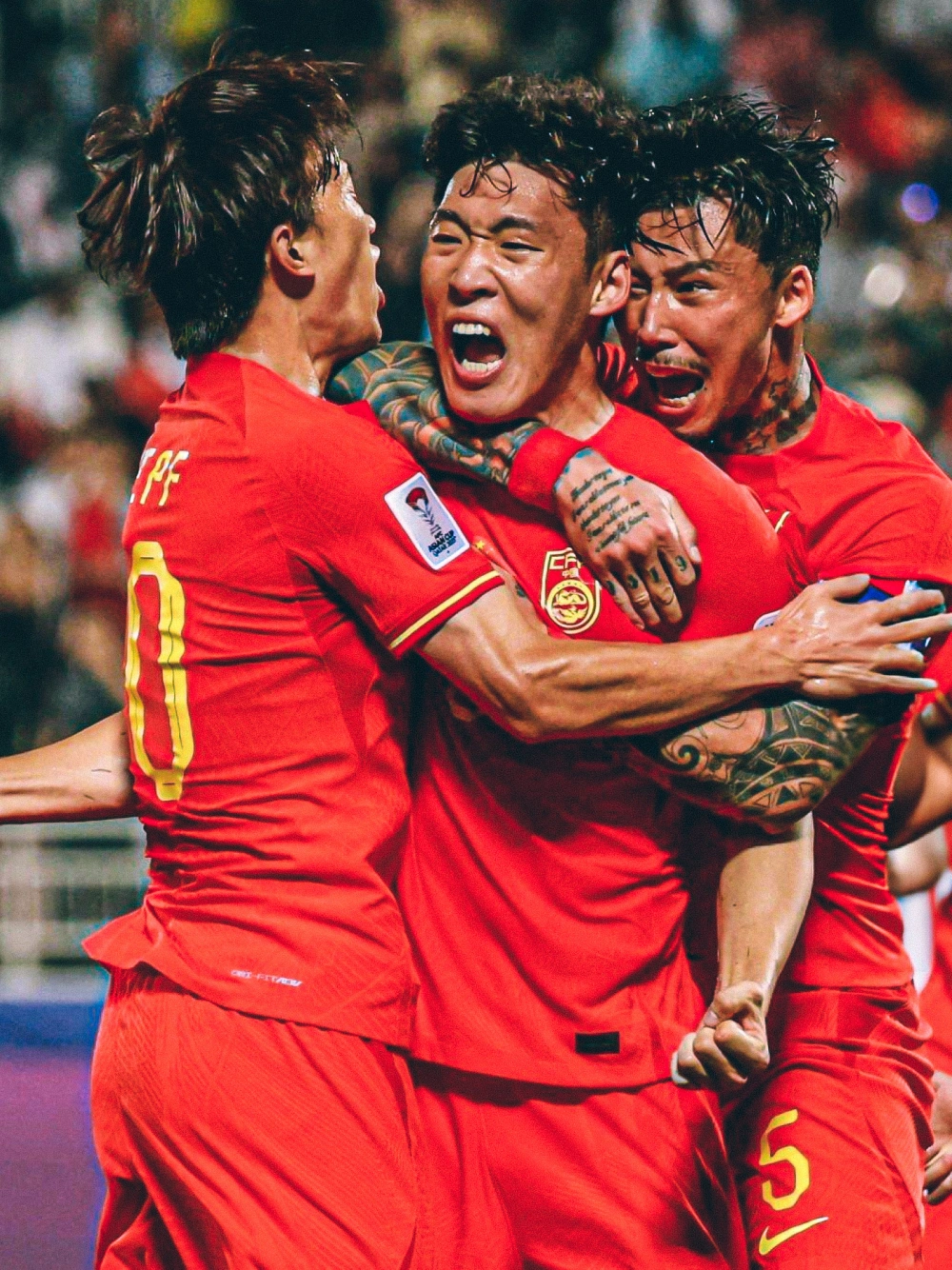 直面挑战!足球联赛中的胜负交锋 直面挑战!足球联赛中的胜负交锋