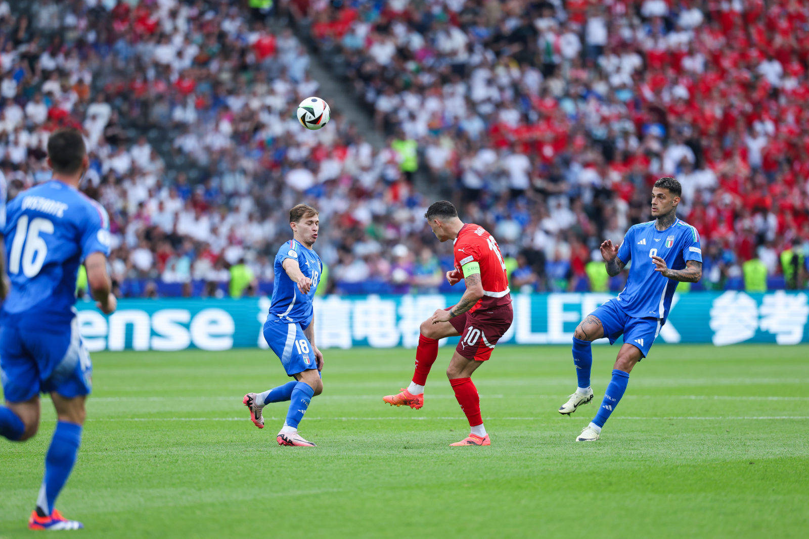 瑞士队在比赛中赢得胜利,为欧洲杯做准备 瑞士队在比赛中赢得胜利,为欧洲杯做准备